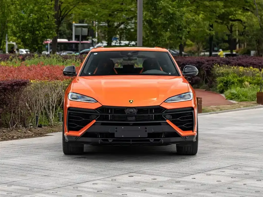 Lamborghini Urus SE 2026 из CN, фото 9