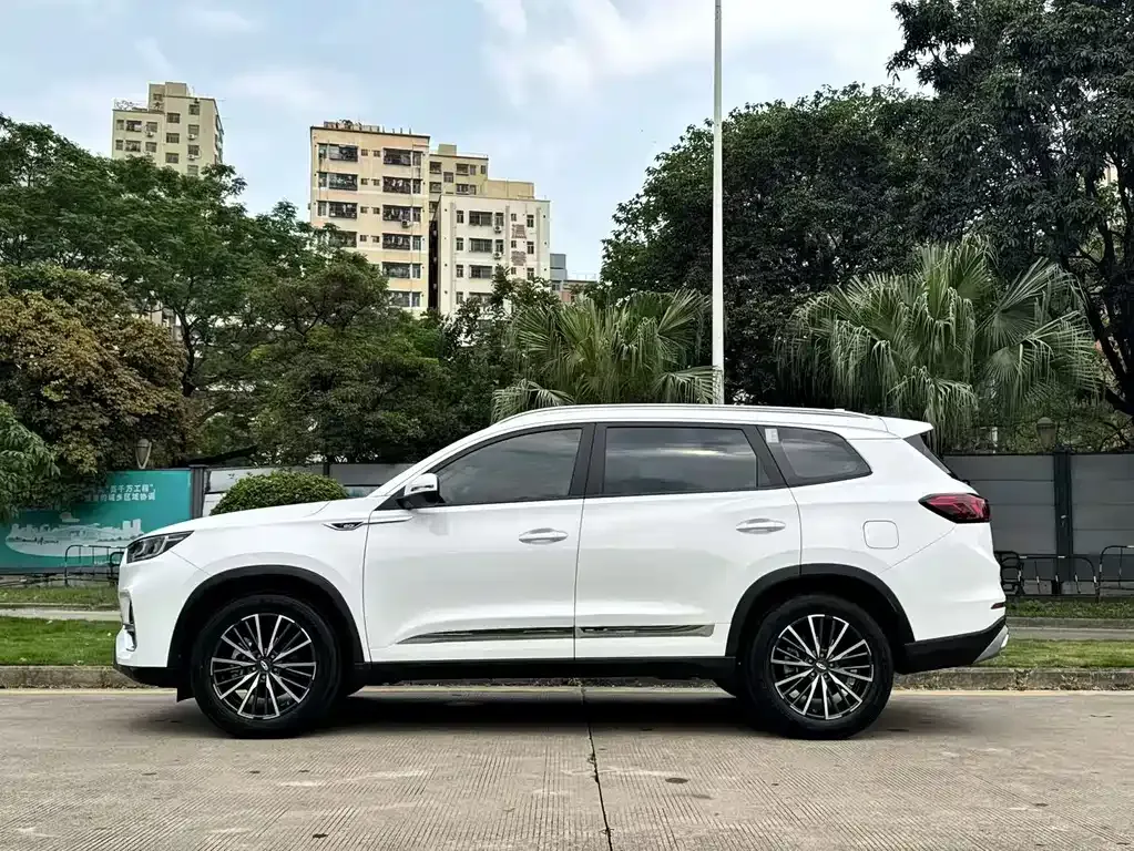 Chery Tiggo 8 PLUS — фото 6