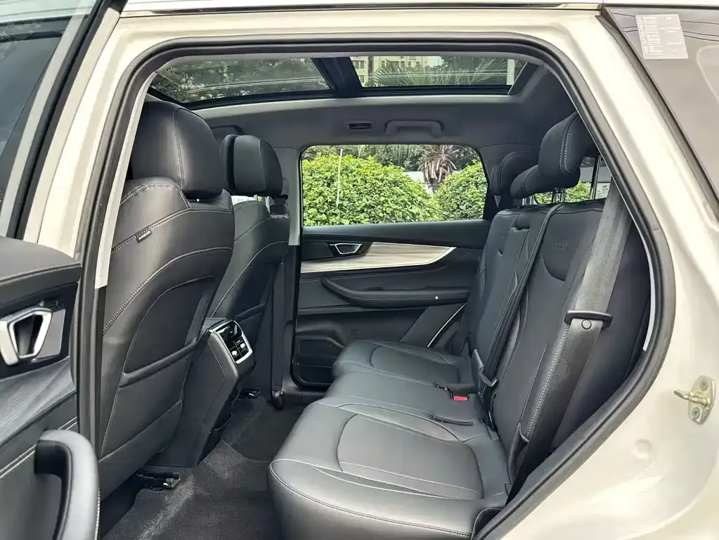 Chery Tiggo 8 PLUS — фото 3
