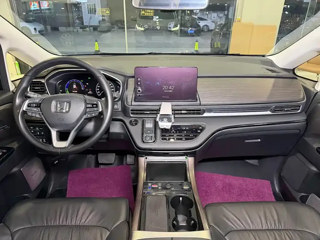 Honda Elysion 2024 из CN, фото 2