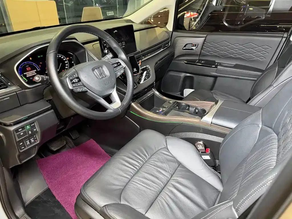 Honda Elysion 2024 из CN, фото 10
