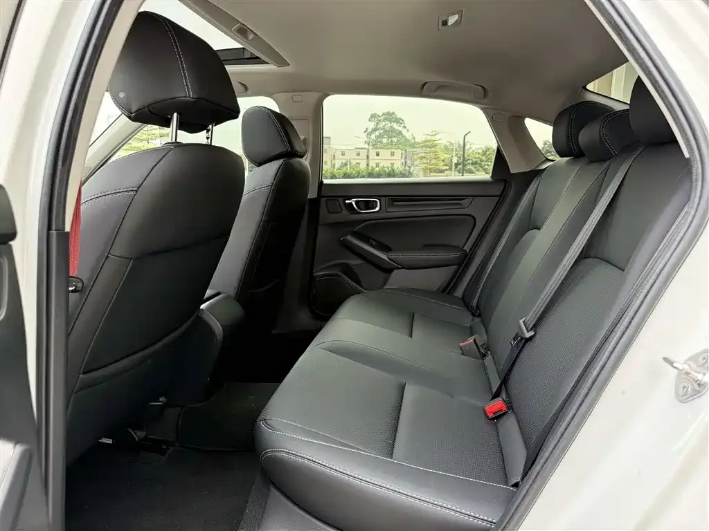 Honda Civic — фото 5