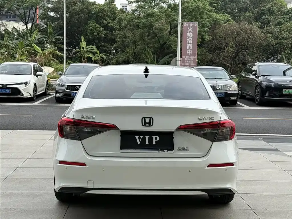 Honda Civic — фото 9
