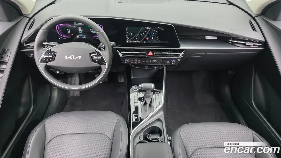 Kia Niro — фото 8