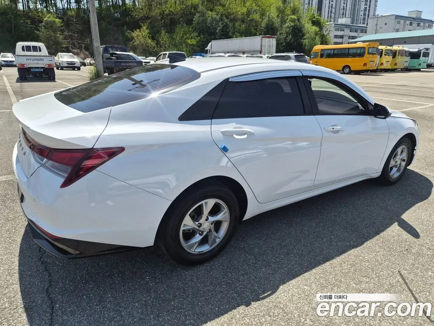 Hyundai AVANTE — фото 10