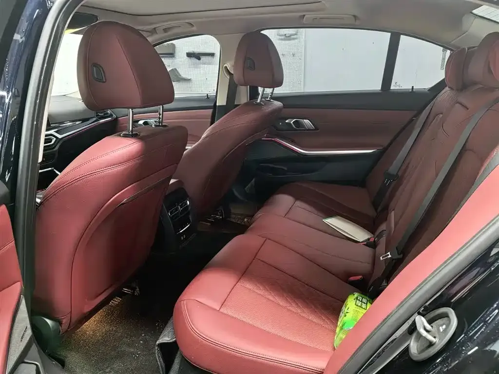 BMW 3 Series 2024 из CN, фото 2
