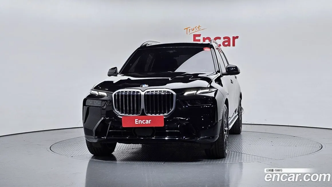 BMW X7 — фото 3