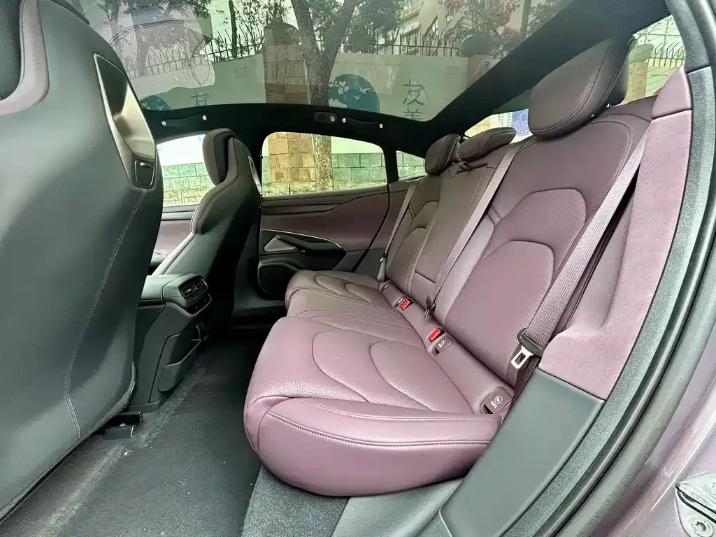 Xiaomi SU7 — фото 3
