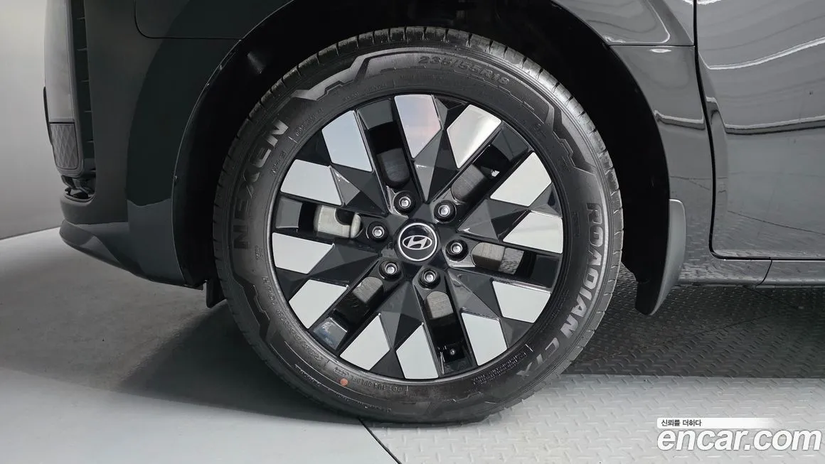 Hyundai Staria 2025 из KR, фото 5