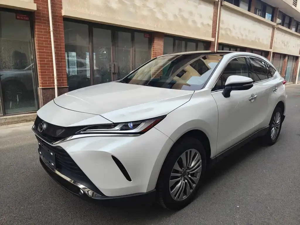 Toyota Harrier 2021 из CN, фото 1