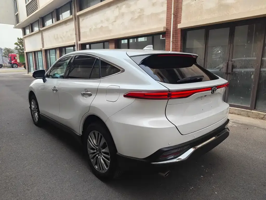 Toyota Harrier 2021 из CN, фото 3
