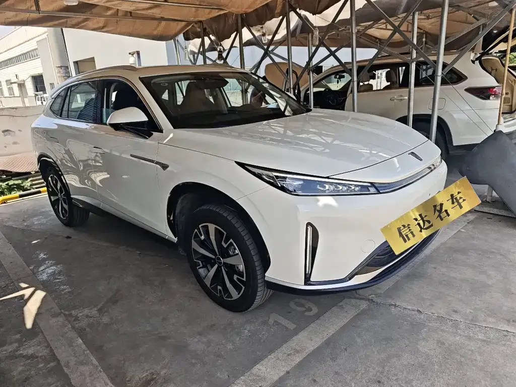 Roewe D5X DMH 2024 из CN, фото 5