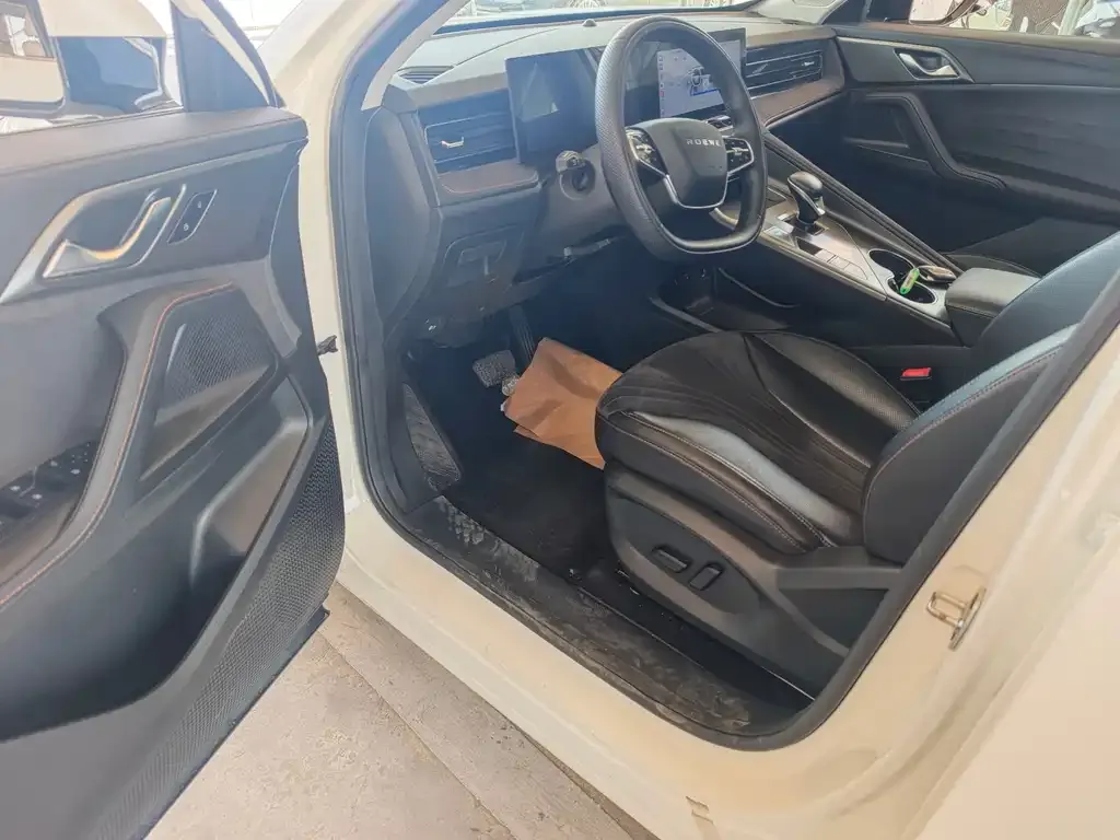 Roewe D5X DMH 2024 из CN, фото 4