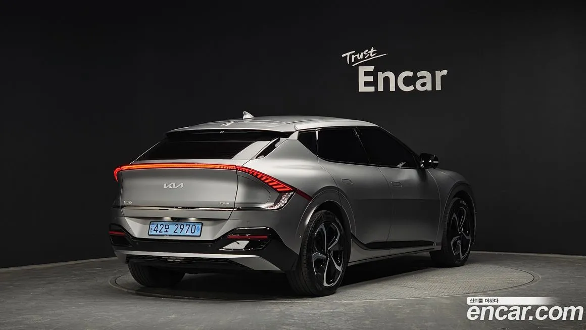 Kia EV6 — фото 5