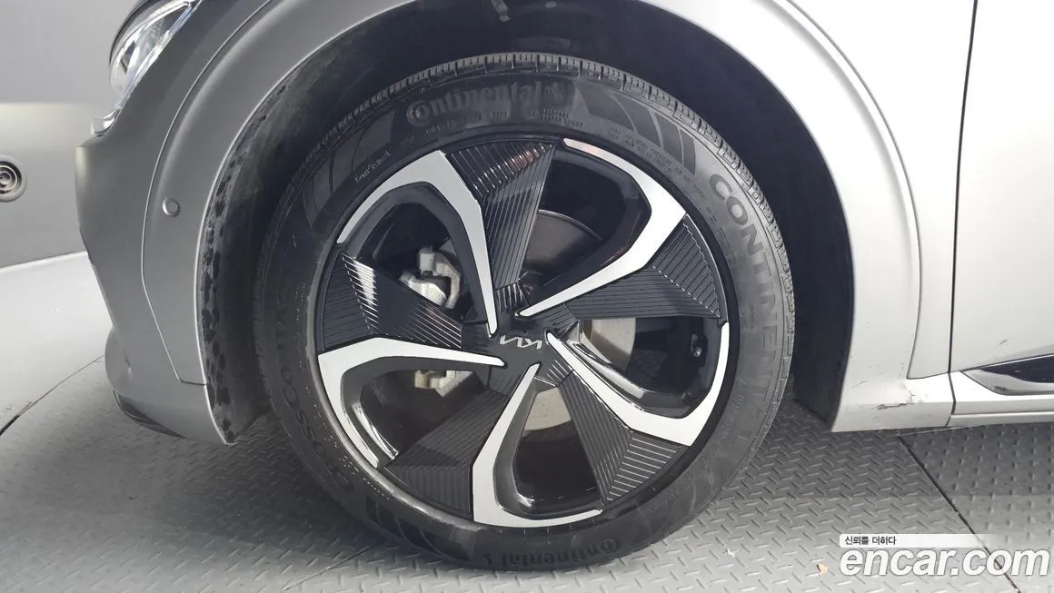 Kia EV6 — фото 3