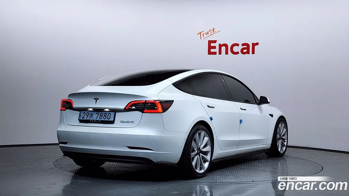 Tesla Model 3 2021 из KR, фото 2