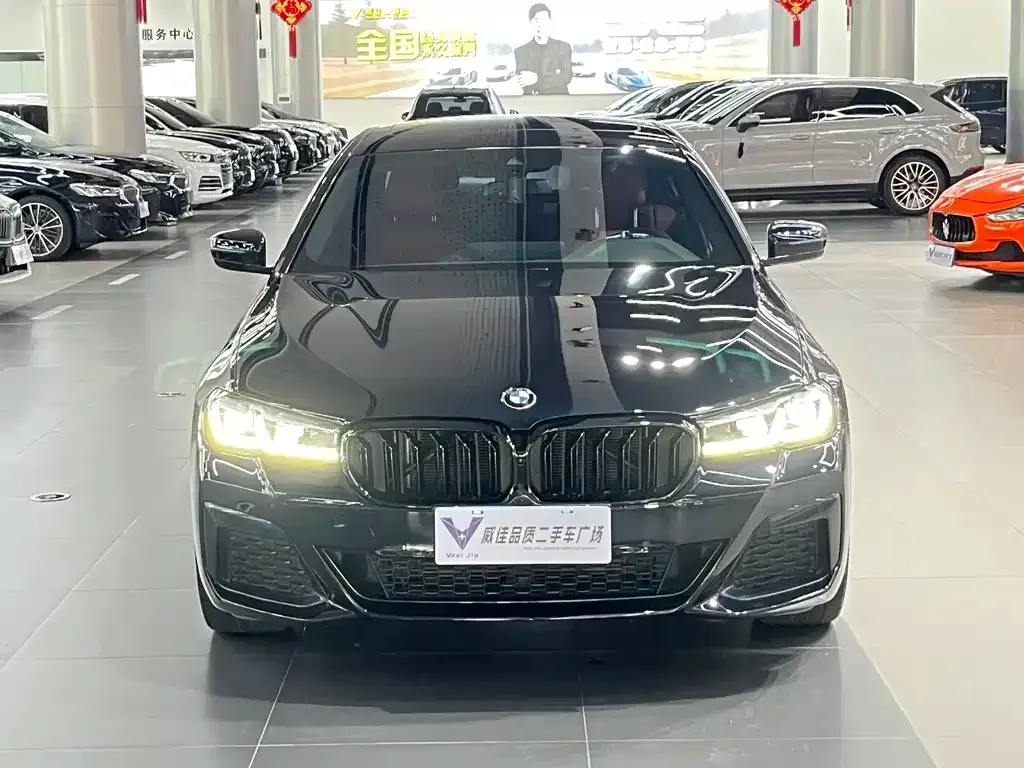 BMW 5 Series — фото 10