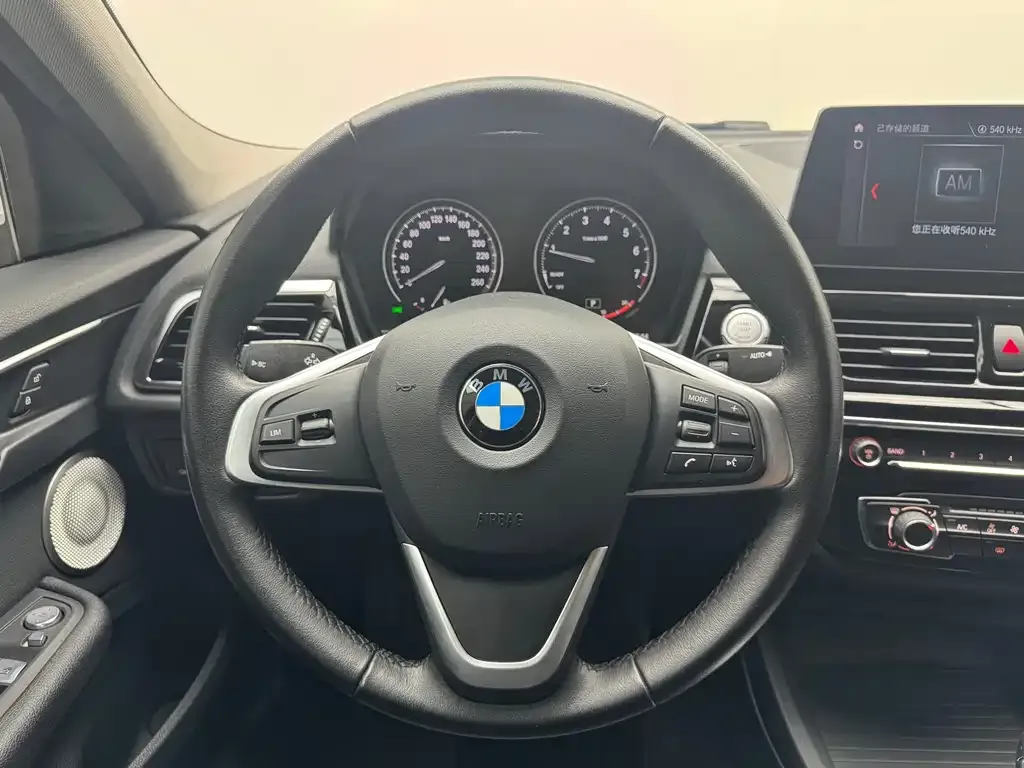 BMW 1 Series — фото 9