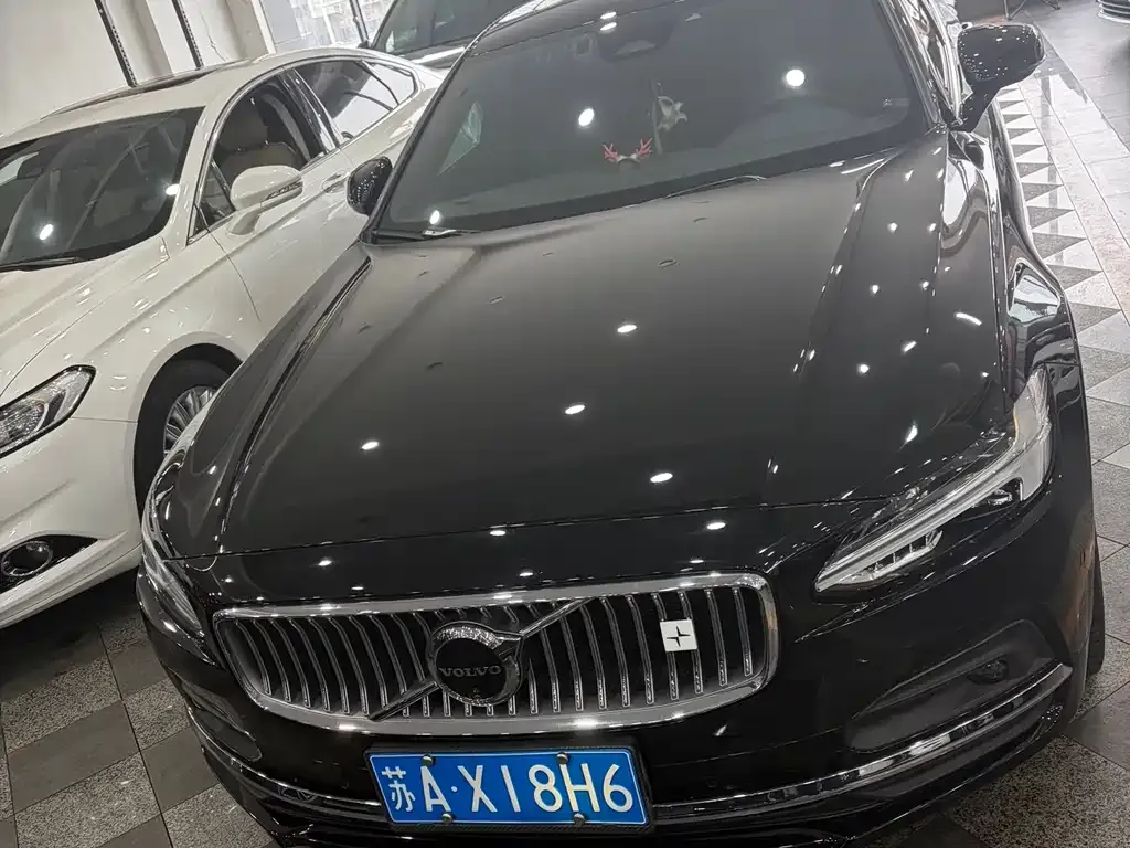 Volvo S90 — фото 8