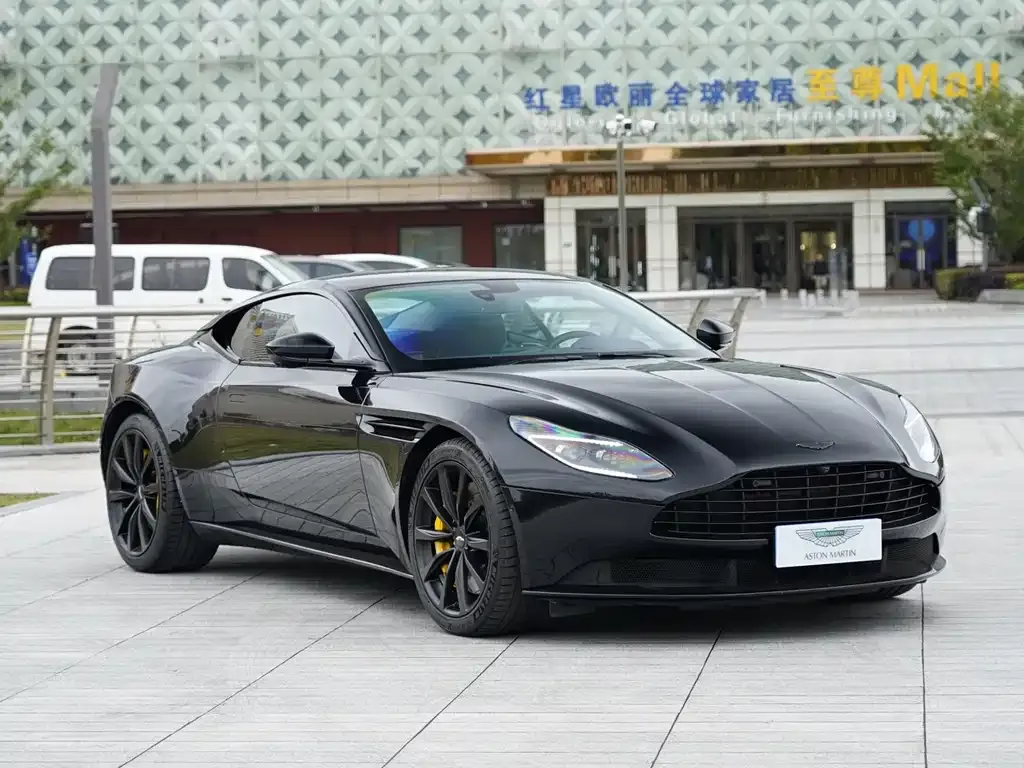 Aston Martin DB11 2021 из CN, фото 4