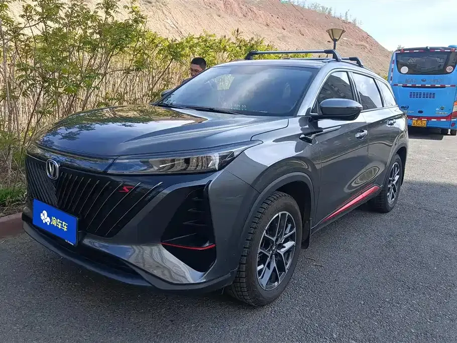 Changan CS75PLUS — фото 1