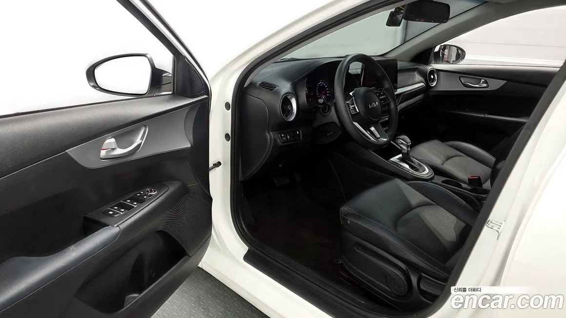 Kia K3 2023 из KR, фото 3