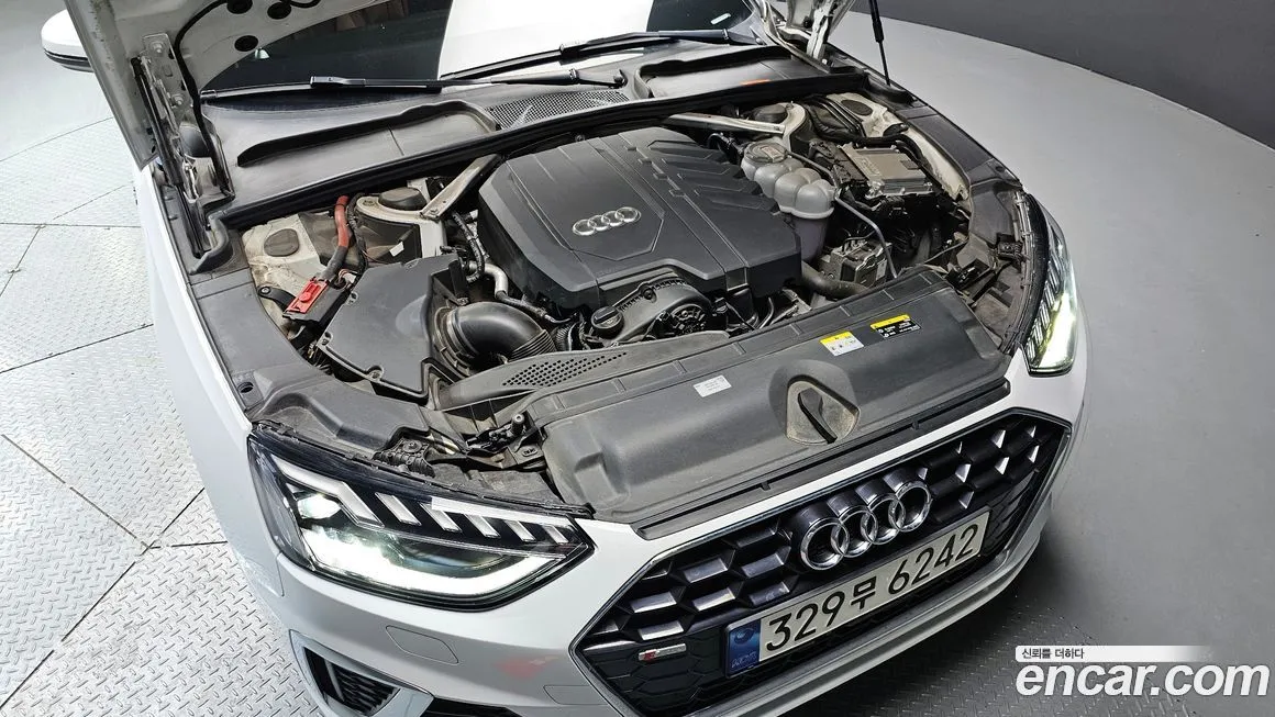 Audi A4 — фото 6
