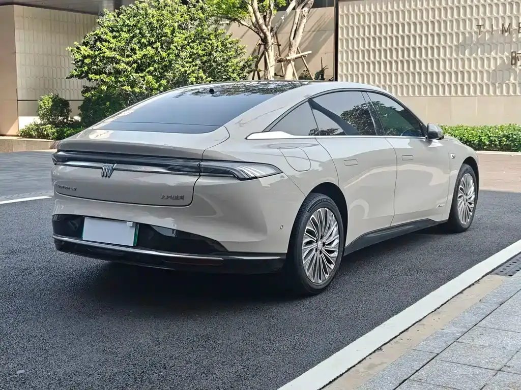 Buick Electra L7 2025 из CN, фото 8