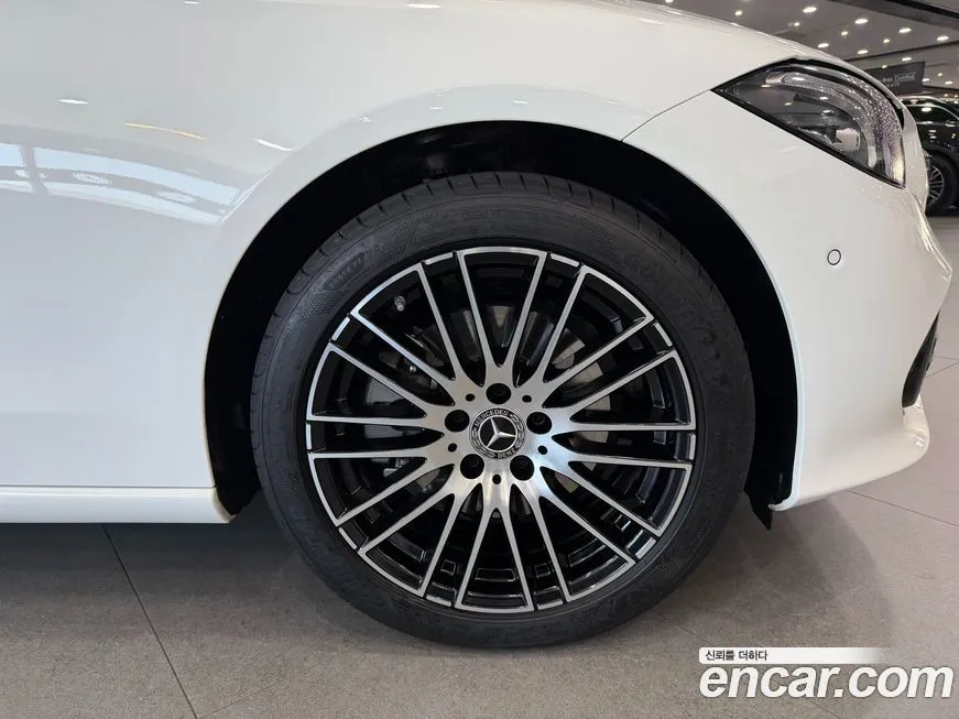 Mercedes-Benz C-Class 2024 из KR, фото 4