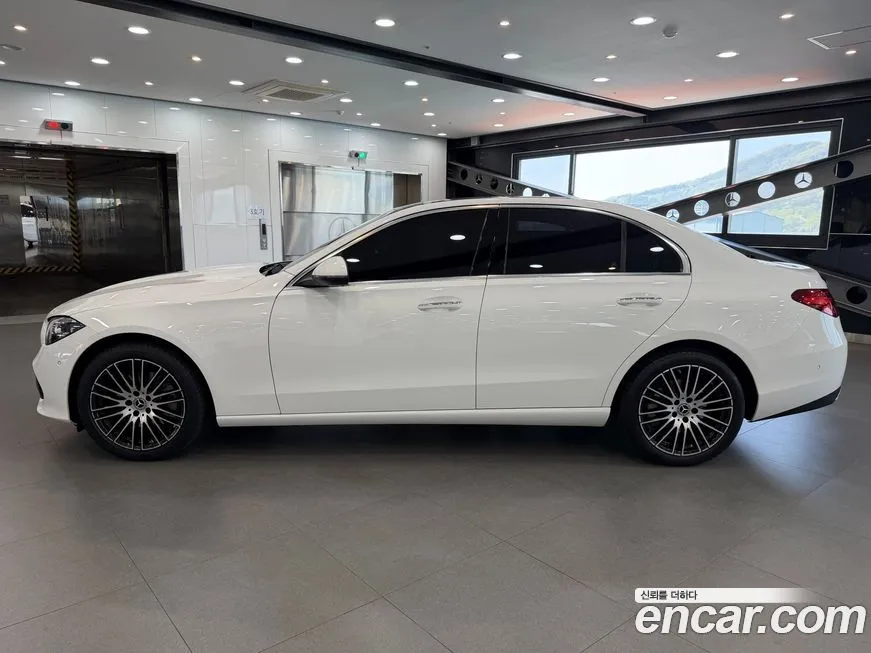Mercedes-Benz C-Class 2024 из KR, фото 7