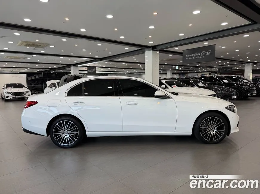 Mercedes-Benz C-Class 2024 из KR, фото 3