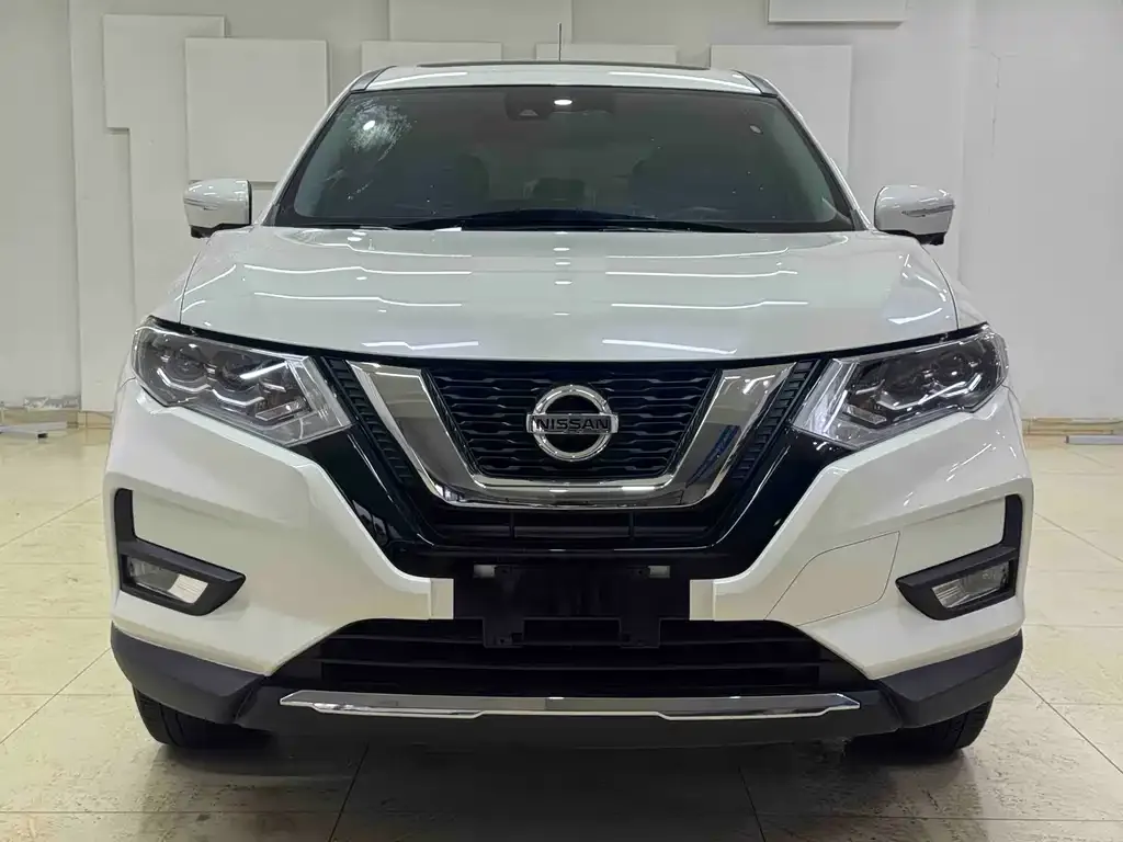 Nissan X-Trail — фото 10