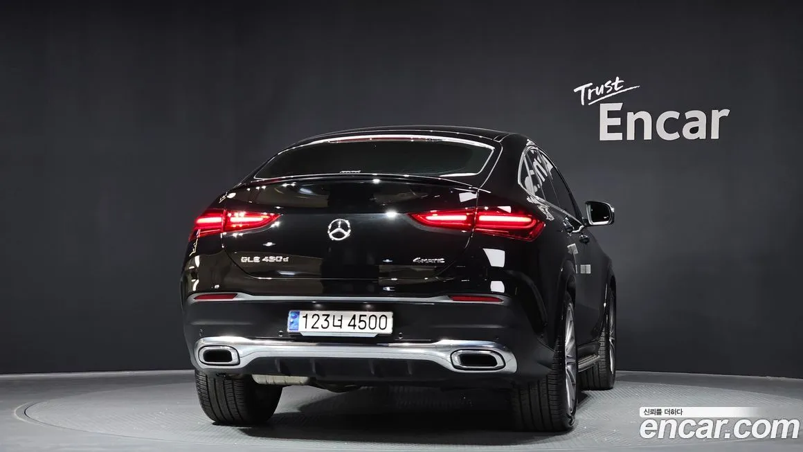 Mercedes-Benz GLE-Class — фото 6
