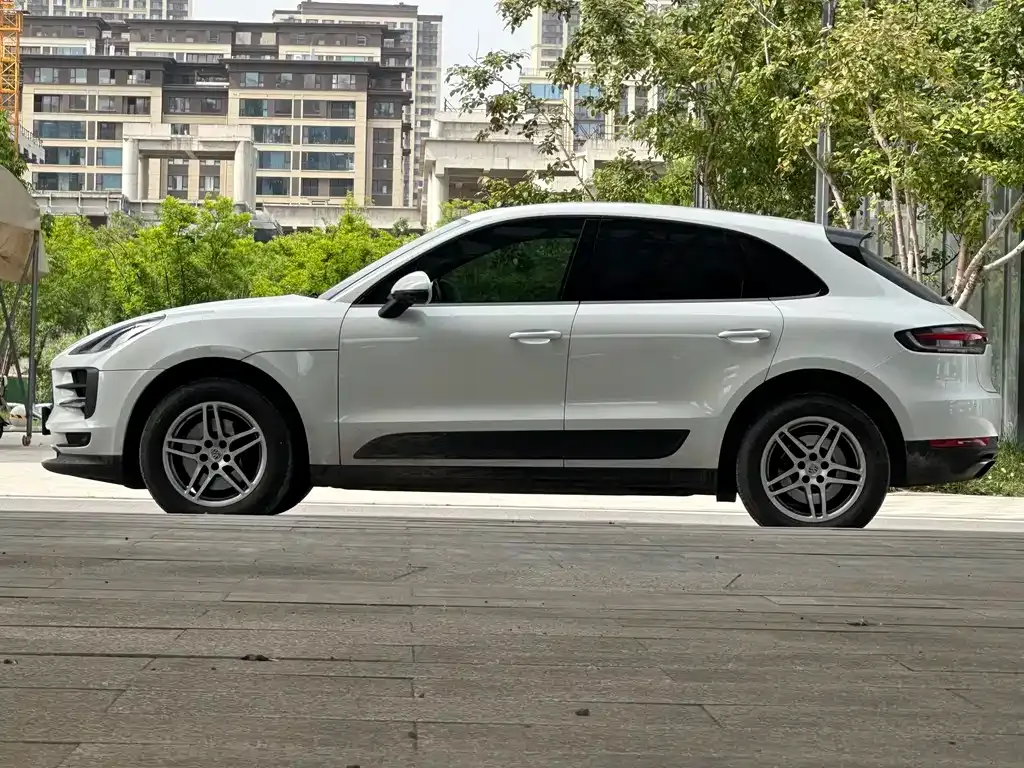 Porsche Macan 2021 из CN, фото 8