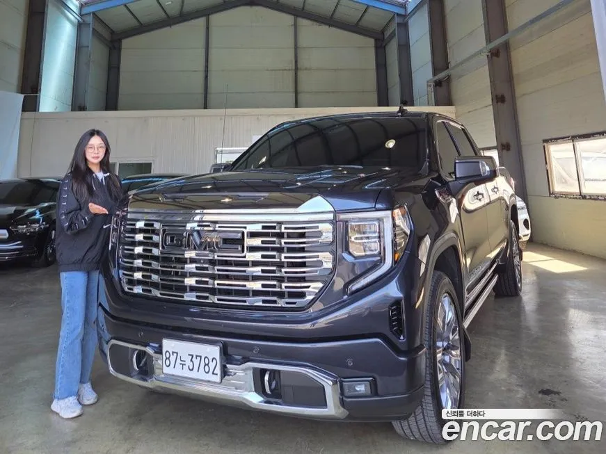 GMC Sierra