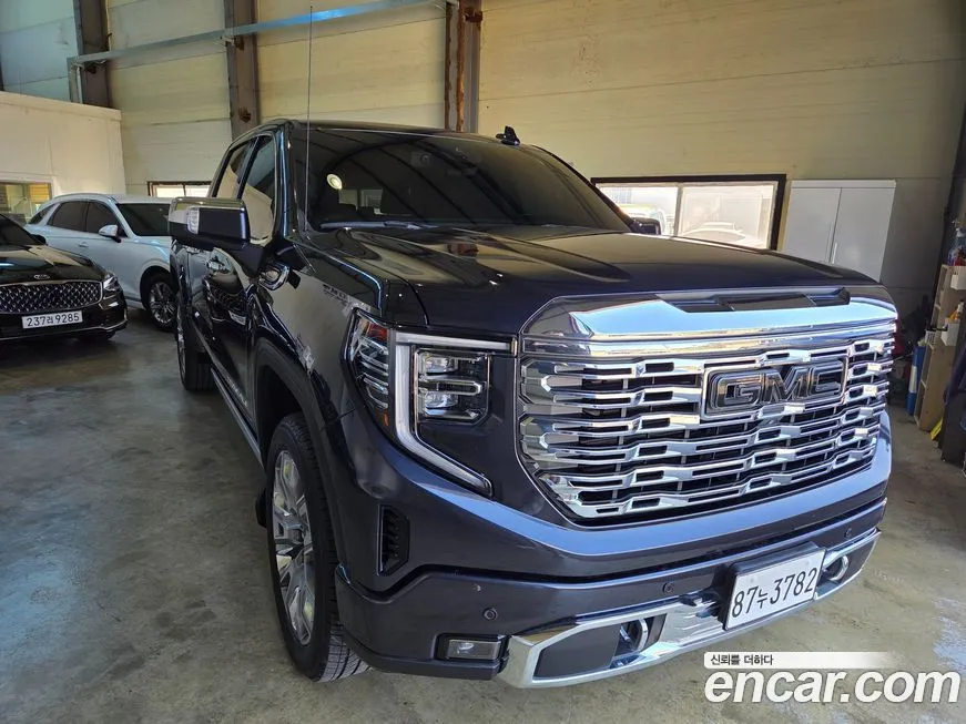 GMC Sierra 2023 из KR, фото 10