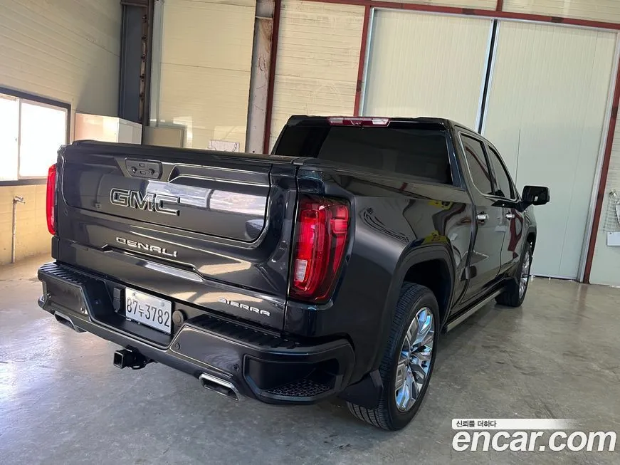GMC Sierra 2023 из KR, фото 3