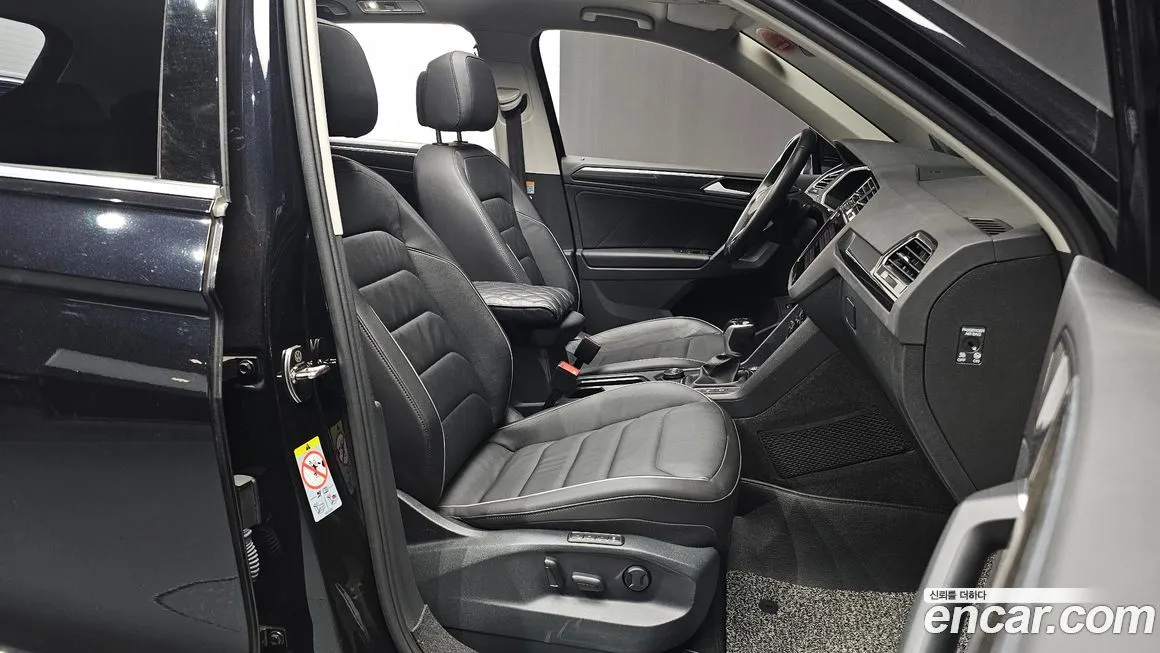 Volkswagen Tiguan — фото 9