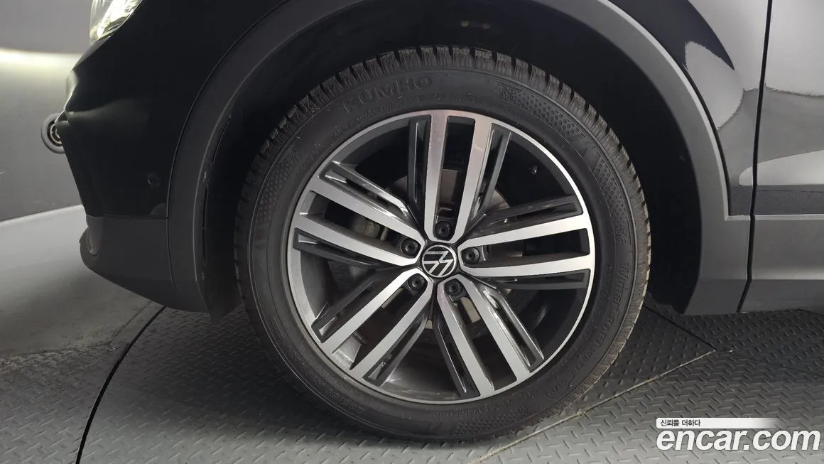 Volkswagen Tiguan — фото 3