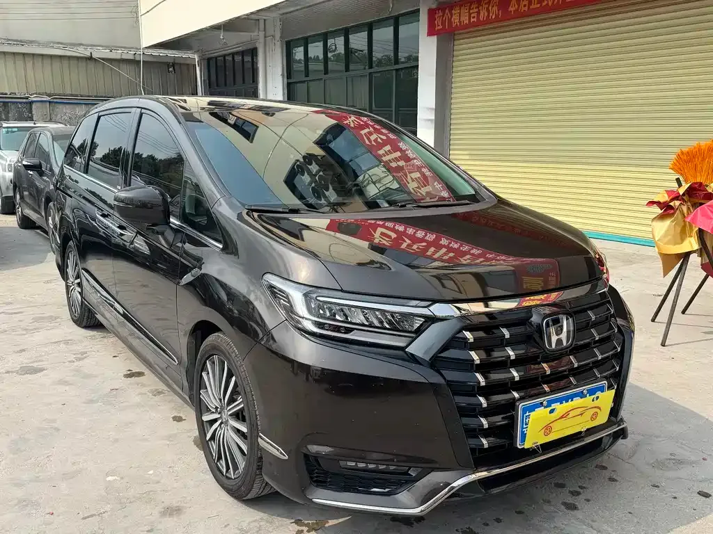 Honda Elysion 2022 из CN, фото 5