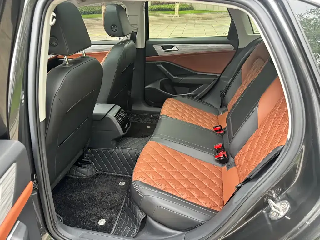 Volkswagen Sagitar 2023 из CN, фото 8