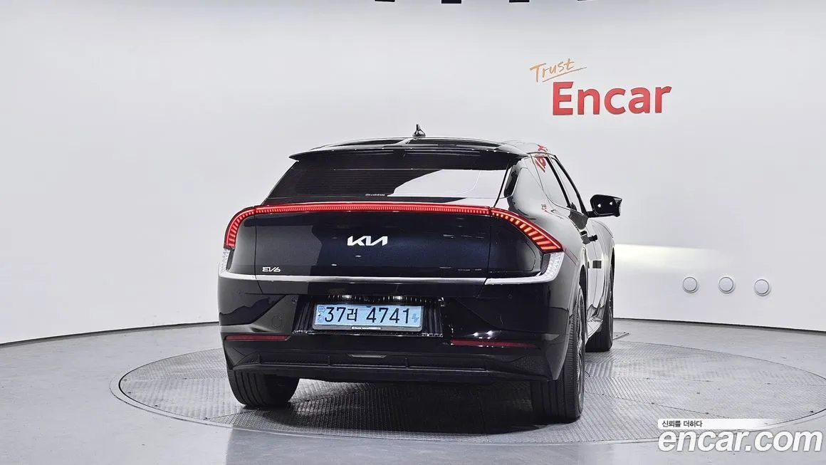Kia EV6 — фото 4