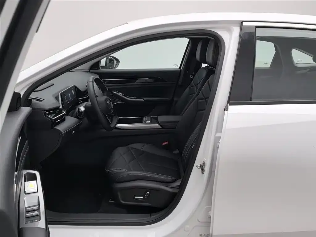Geely Galaxy L6 2025 из CN, фото 4