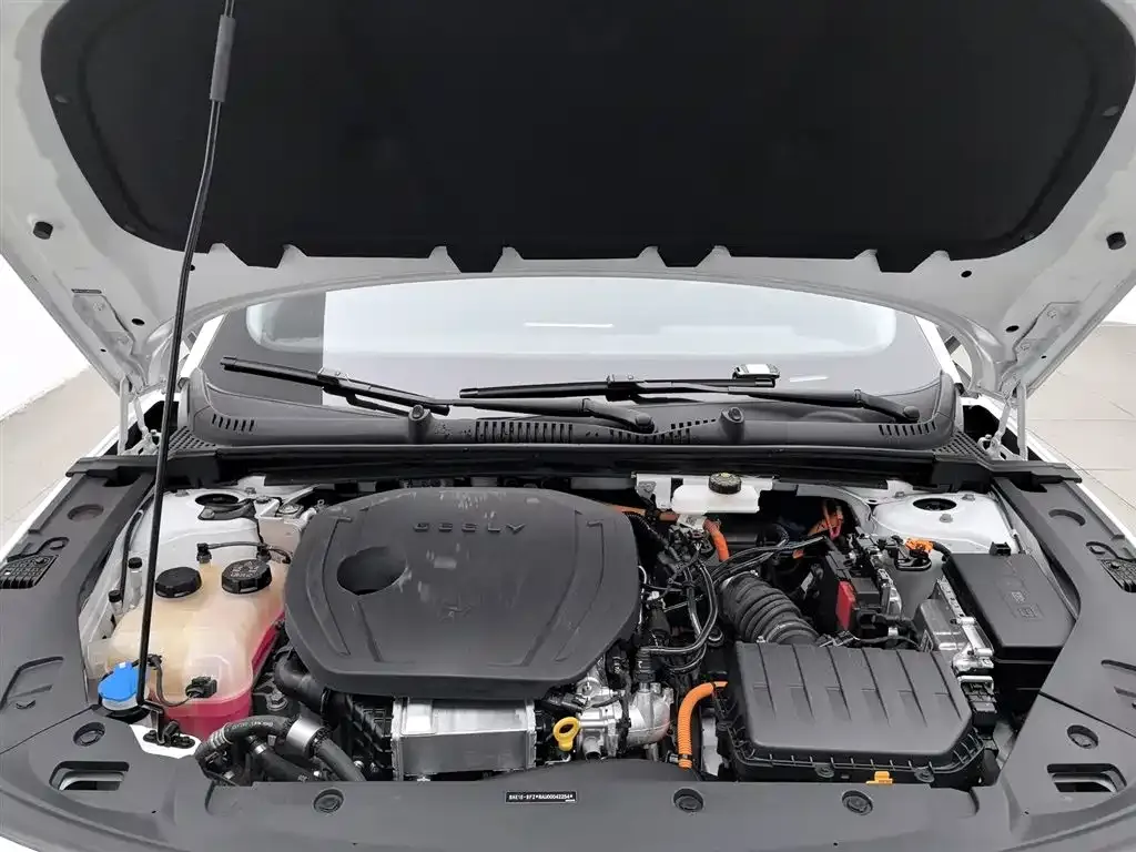 Geely Galaxy L6 2025 из CN, фото 9