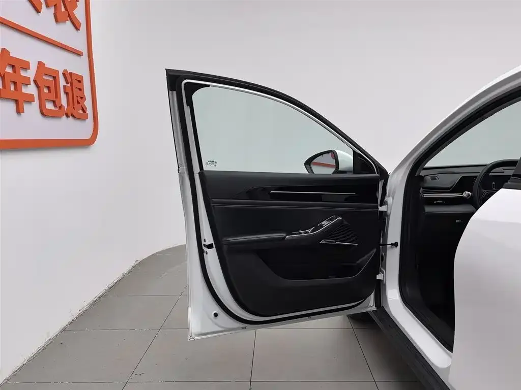 Geely Galaxy L6 2025 из CN, фото 2