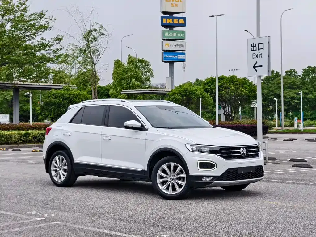Volkswagen T-Roc — фото 7