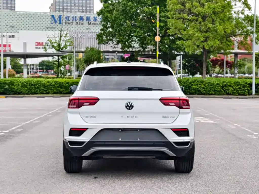 Volkswagen T-Roc — фото 5