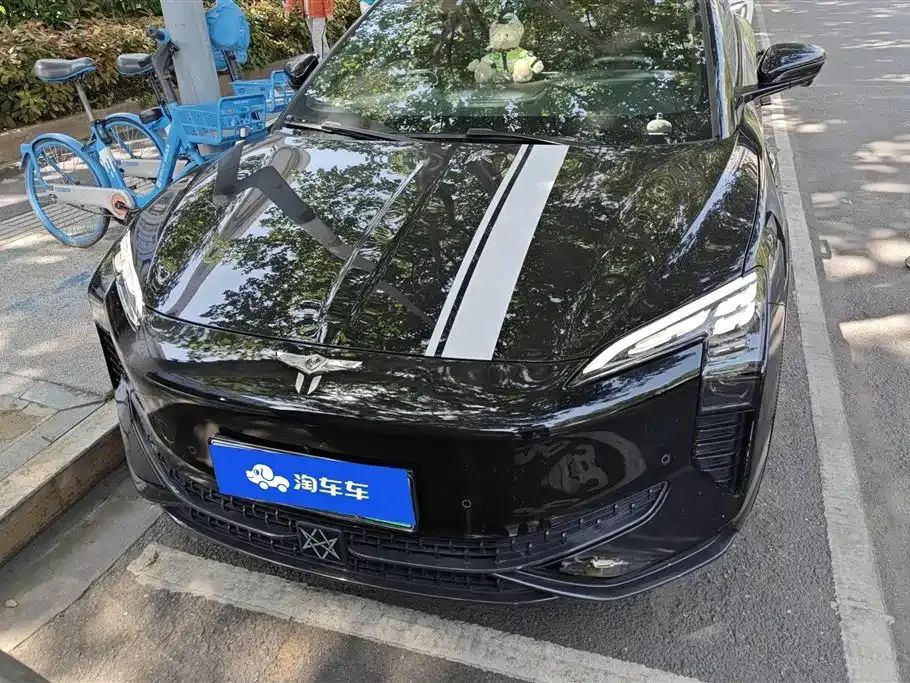 Hongqi EH7 2024 из CN, фото 10