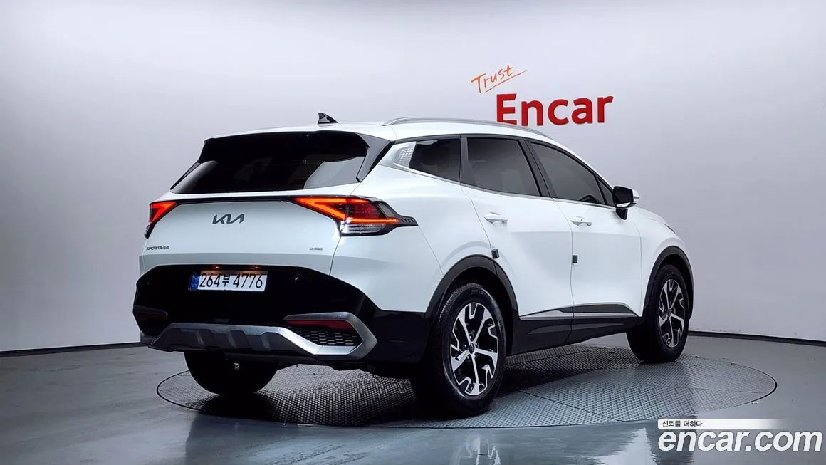 Kia Sportage — фото 9