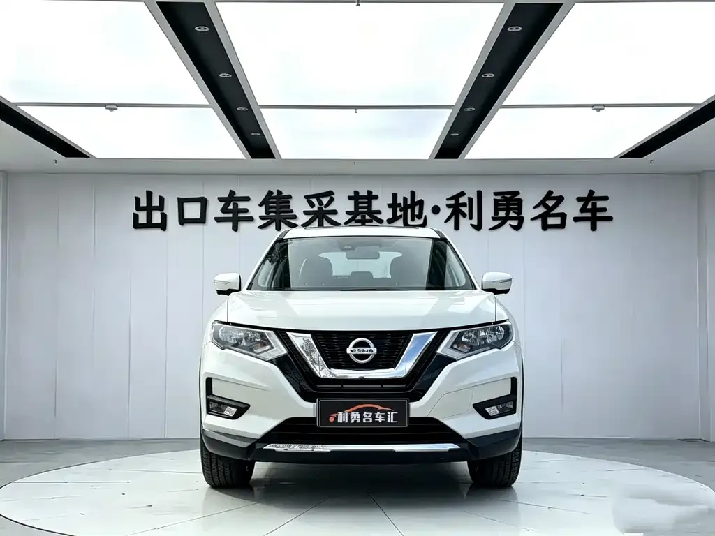 Nissan X-Trail — фото 5